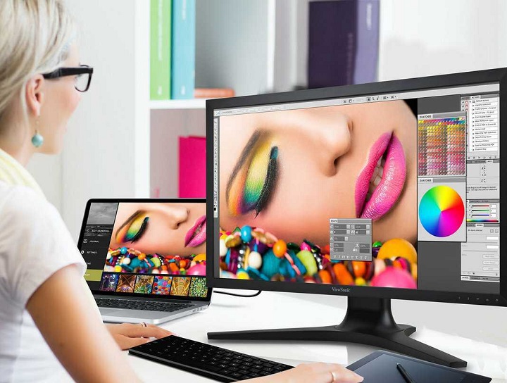 GRAPHIC DESIGN AND MULTIMEDIA COURSES